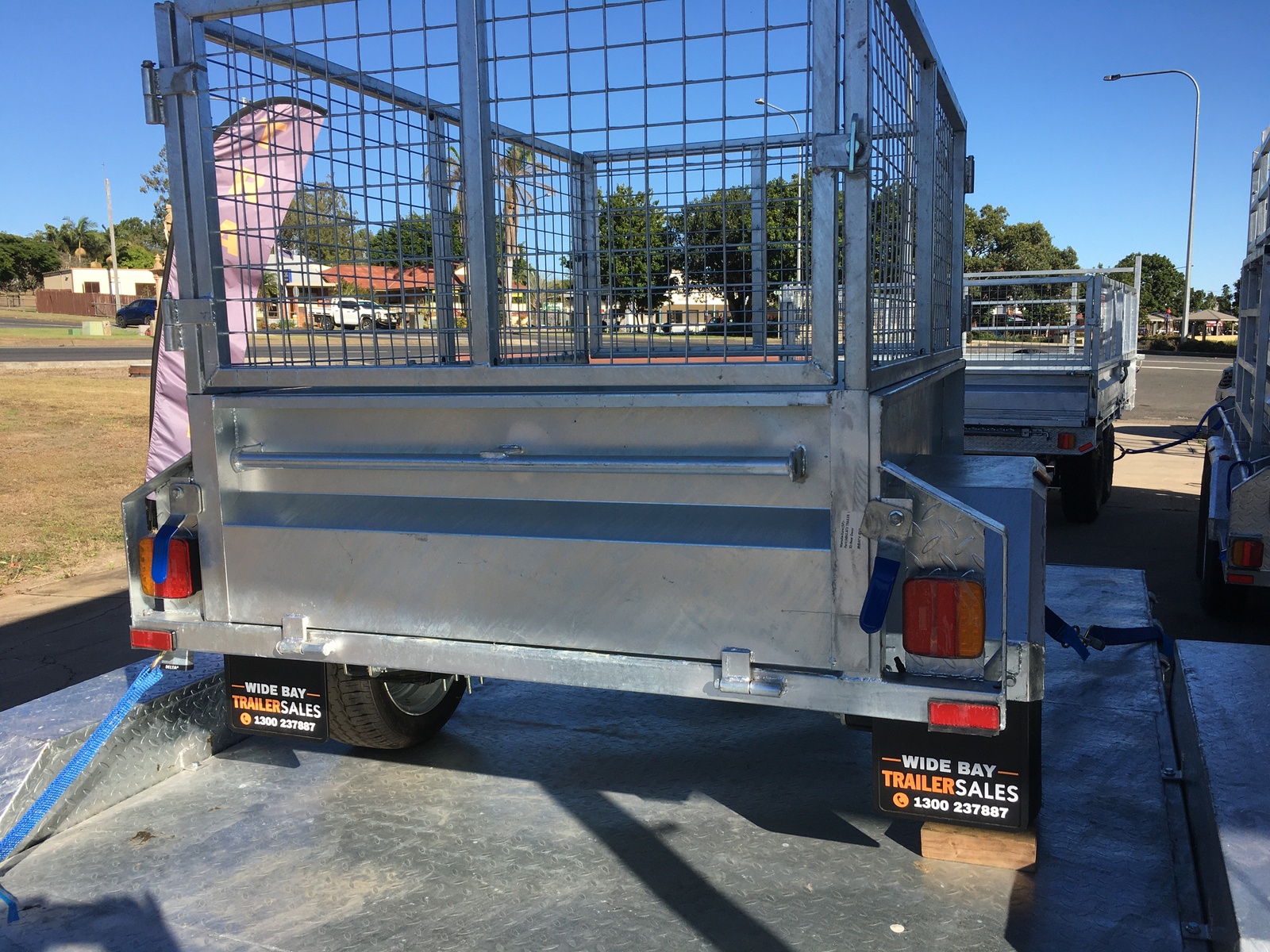 5x3 Tipping Box Trailer with Cage and Spare Tyre – ATM 750kg 5x3 Tipping Box Trailer with Cage and Spare Tyre – ATM 750kg