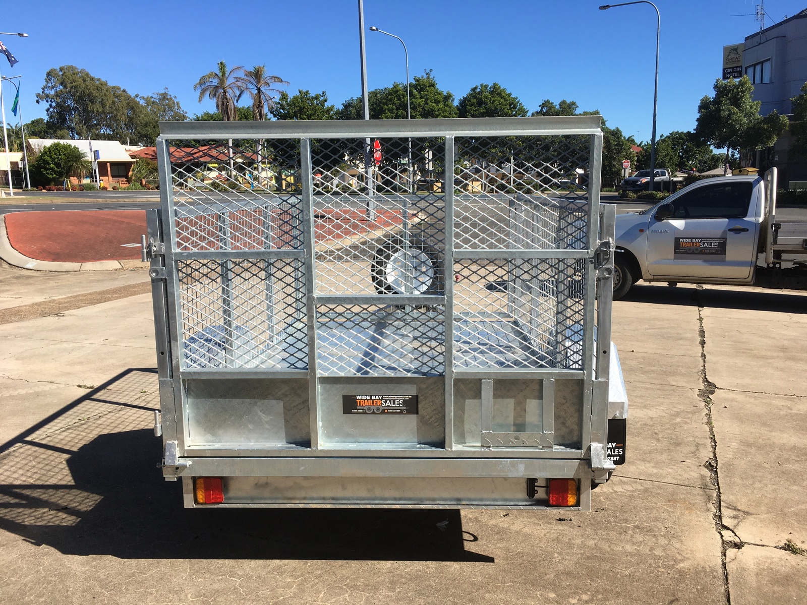 8X5 Hot Dipped Galvanised ATV Trailer Rear Ramp Tipping 900mm Cage Jockey Wheel Spare Wheel Mudflaps and 6 mths rego 8X5 Hot Dipped Galvanised ATV Trailer Rear Ramp Tipping 900mm Cage Jockey Wheel Spare Wheel Mudflaps and 6 mths rego
