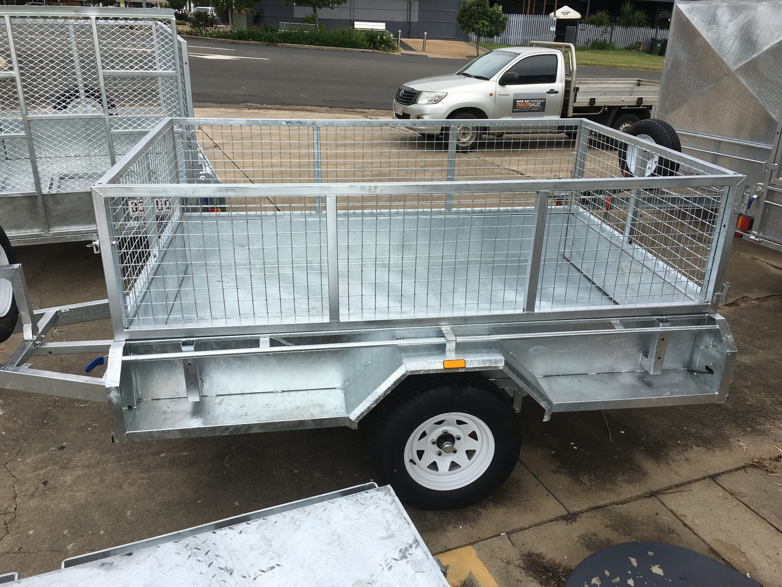 Premium Box Trailer 8X5 Tipping Hot Dipped Galvanised 750kg ATM Premium Box Trailer 8X5 Tipping Hot Dipped Galvanised 750kg ATM