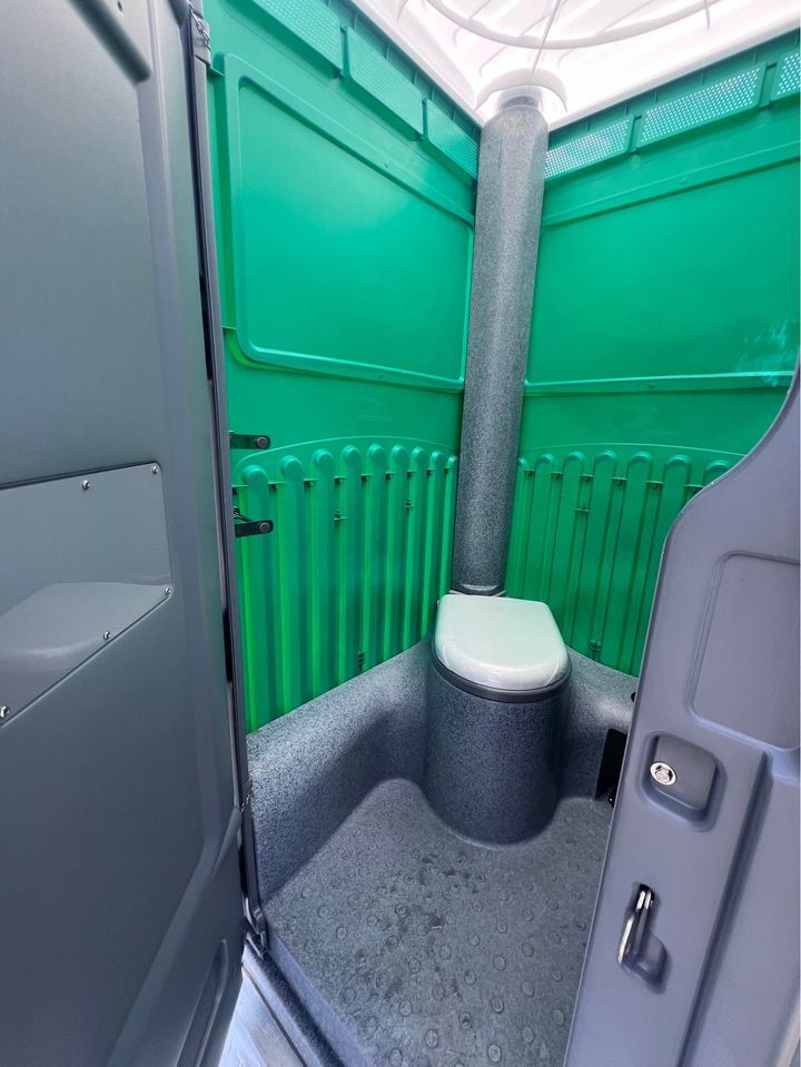 Tandem Portable Toilets And Trailer Ready For Use Pair Tandem Portable Toilets And Trailer Ready For Use Pair