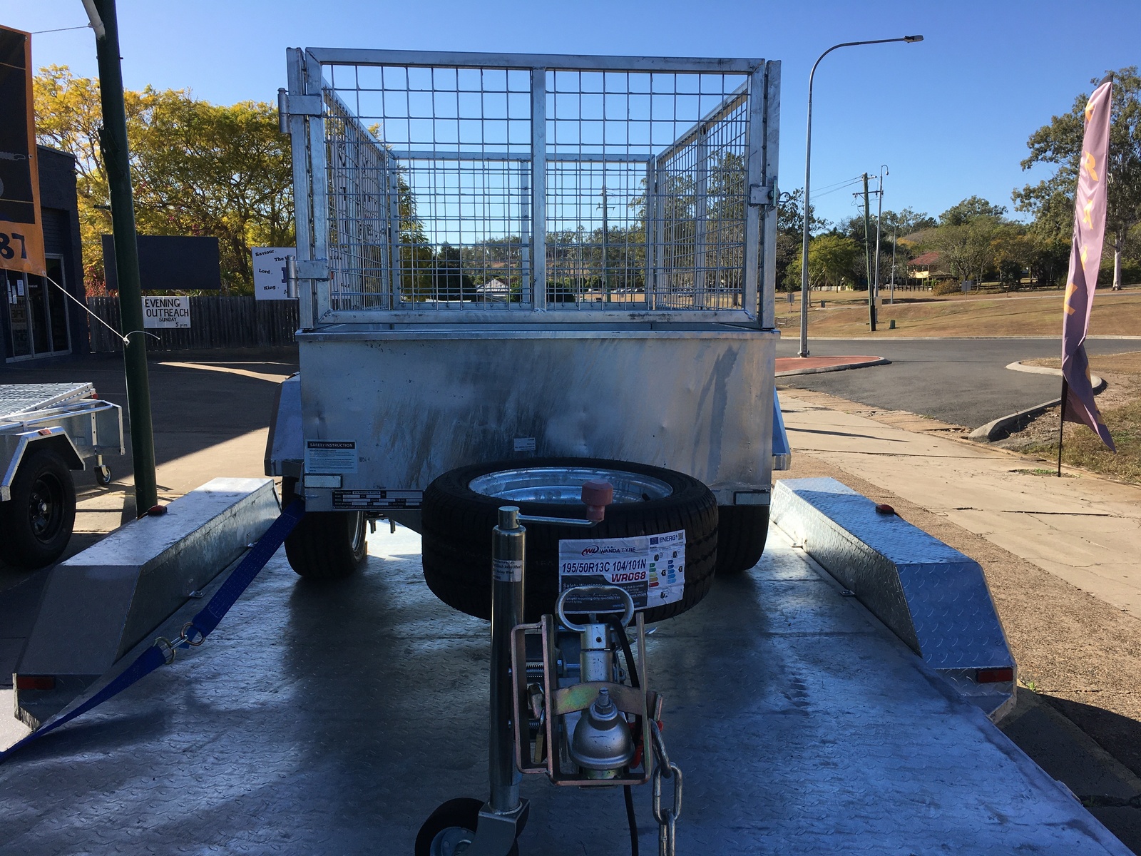 5x3 Tipping Box Trailer with Cage and Spare Tyre – ATM 750kg 5x3 Tipping Box Trailer with Cage and Spare Tyre – ATM 750kg