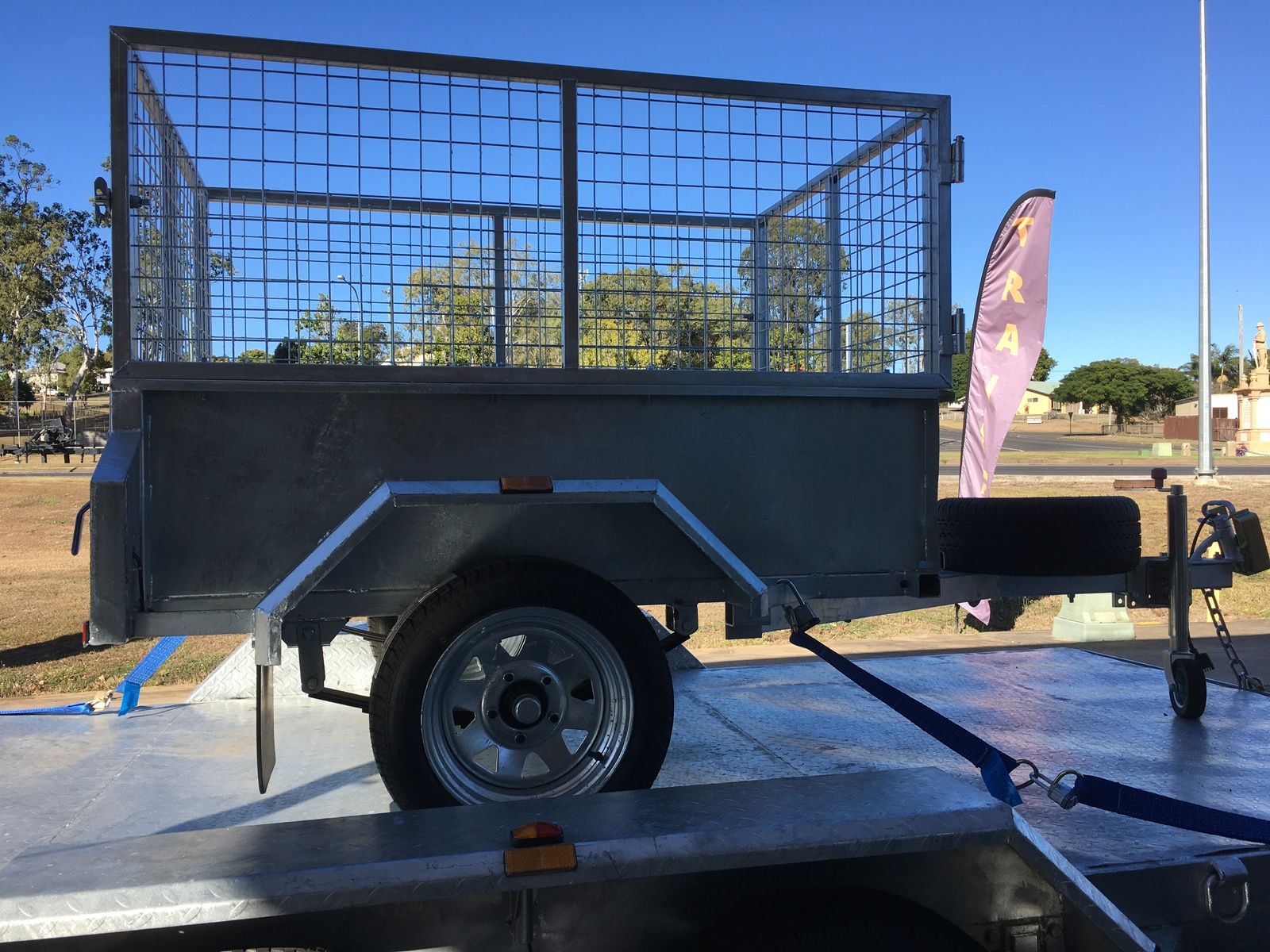 5x3 Tipping Box Trailer with Cage and Spare Tyre – ATM 750kg 5x3 Tipping Box Trailer with Cage and Spare Tyre – ATM 750kg